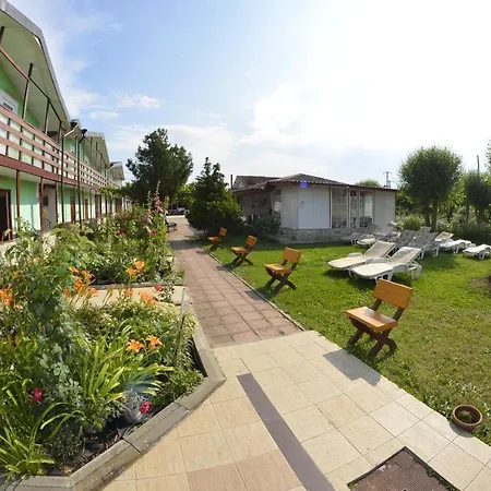Guest house De Inchiriat -complex Turistic Foisor