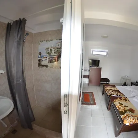 Guest house De Inchiriat -complex Turistic Foisor
