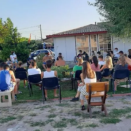 Casa de hóspedes De Inchiriat -complex Turistic Foisor